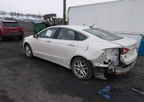 2013 Ford Fusion Se z USA, uszkodzony, nr VIN 3FA6P0HR8DR137322